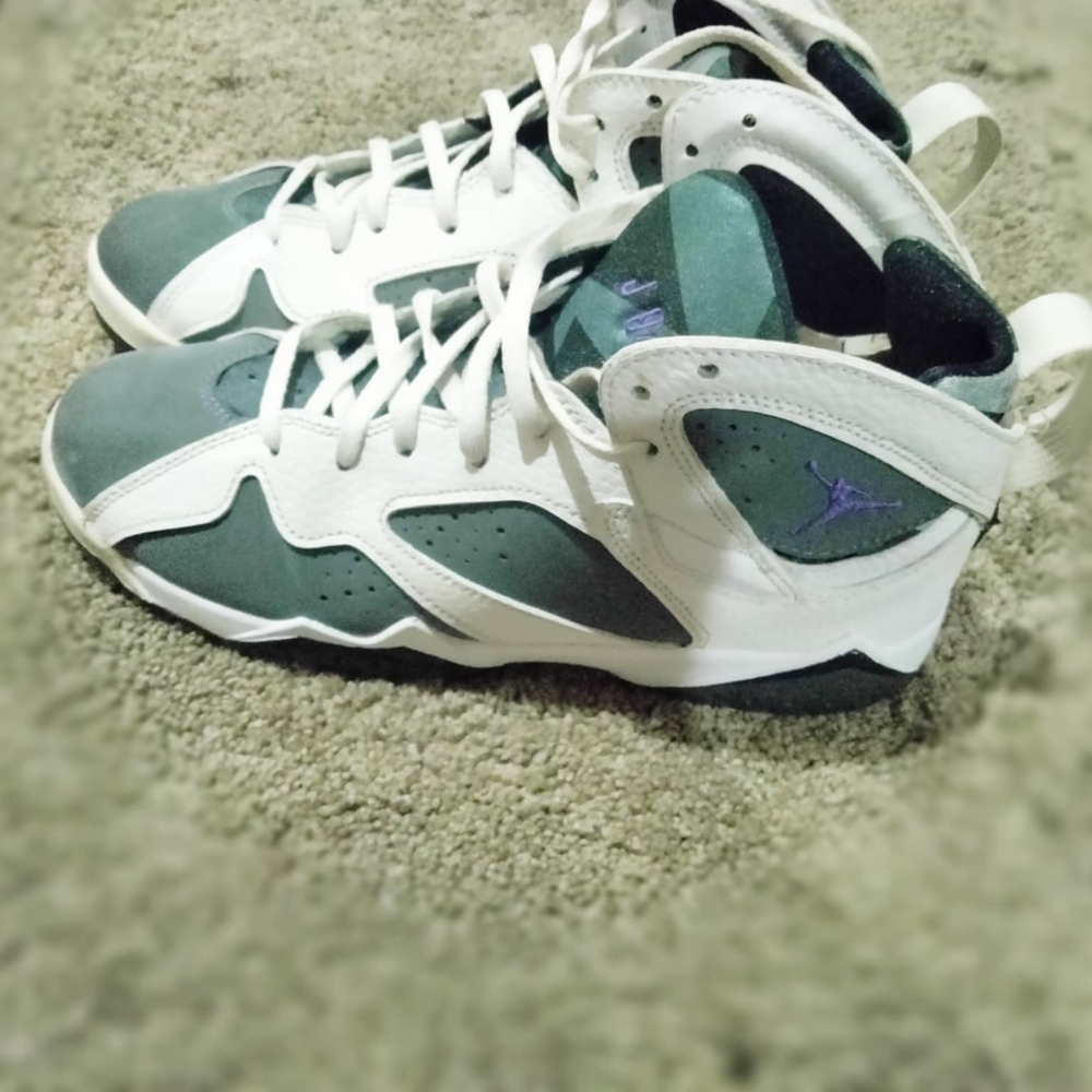 Kids Jordan Sneakers - White and Gray
